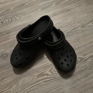 Crocs black size 7